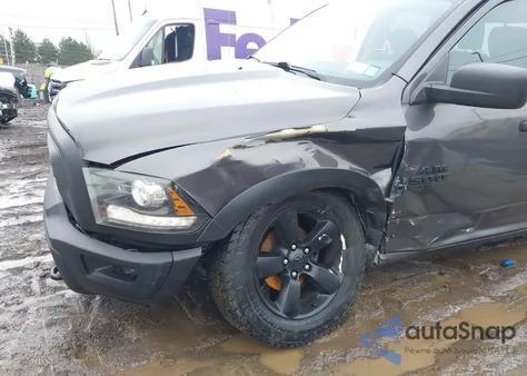 2020 Ram 1500 Classic Warlock 4X4 6'4 Box z USA, uszkodzony, nr VIN 1C6RR7GG0LS146911